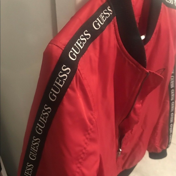 Guess jacket - Picture 2 of 3